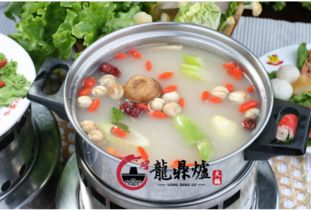 龙鼎炉火锅 群英荟萃,围炉烹煮快意人生